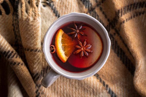 Терапевт Бурнацкая рассказала, как правильно согреться в холода без алкоголя